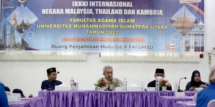 FAI UMSU Lepas 60 Mahasiswa Lakukan KKN Internasional