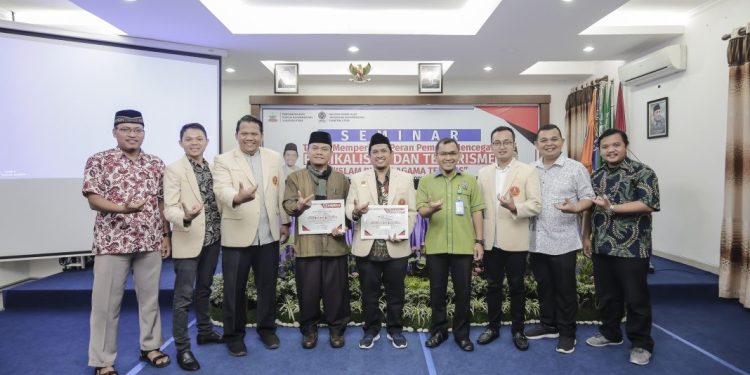 Kuliah Dosen Tamu dan Tenaga Ahli: Menanamkan Nilai Pancasila dan Kewarganegaraan