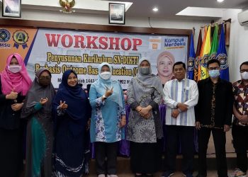 Kuliah Dosen Tamu: Penyusunan Buku dan Bahan Ajar